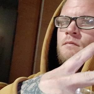 Meet your Posher, Christopher